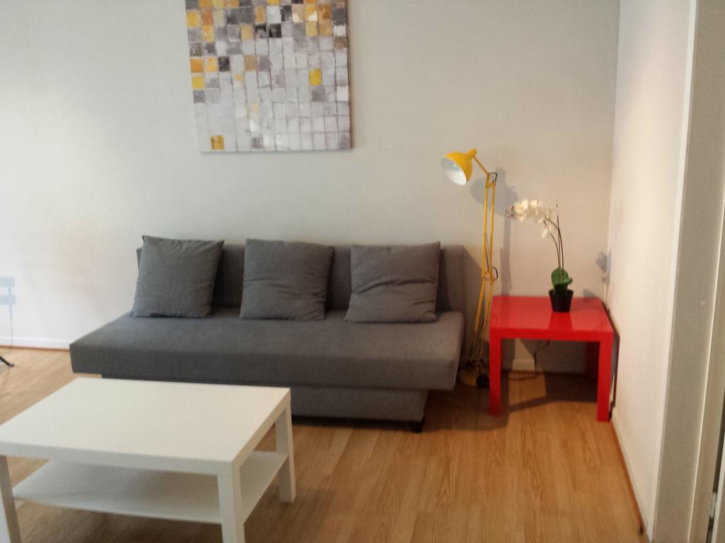 Central Yellow Apartment Брюссель Экстерьер фото